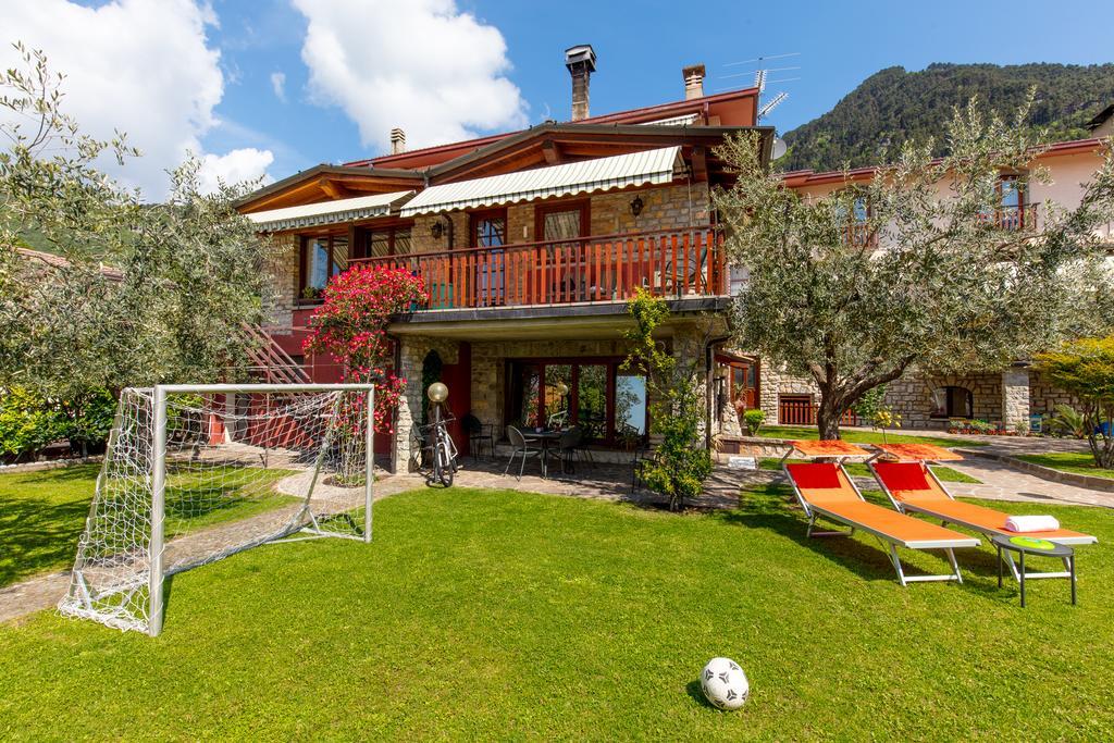 טיניאלה Villa Mariarosa Apartments מראה חיצוני תמונה